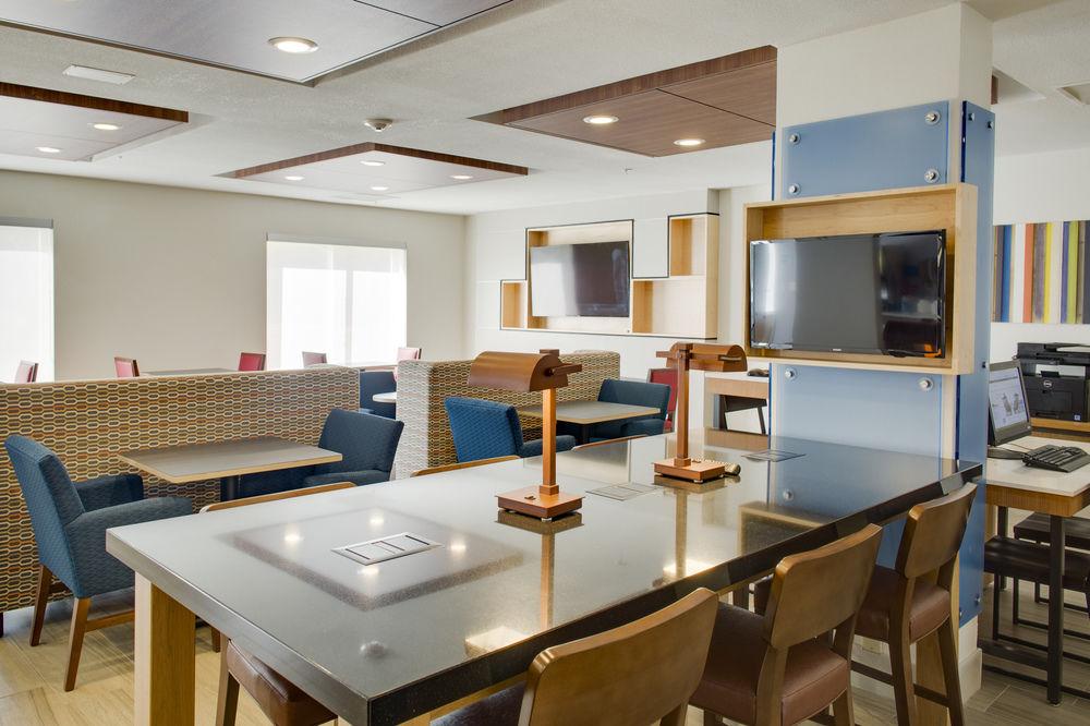 Holiday Inn Express Hotel & Suites Chickasha By Ihg Ngoại thất bức ảnh