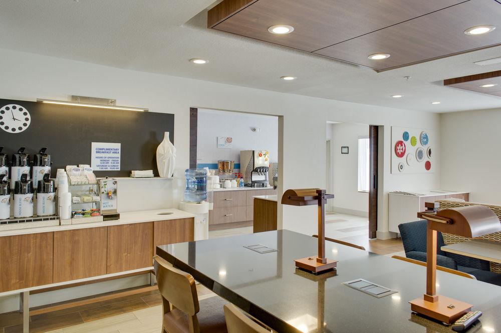 Holiday Inn Express Hotel & Suites Chickasha By Ihg Ngoại thất bức ảnh