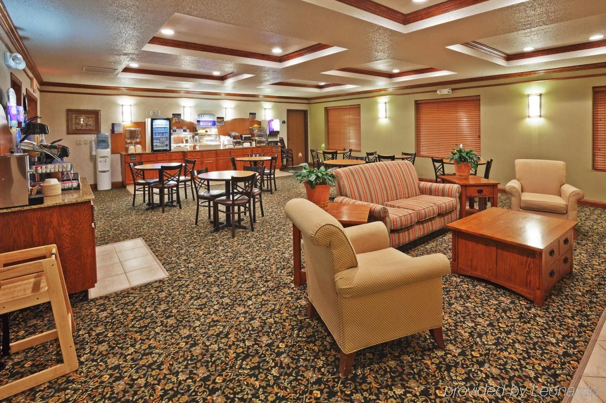 Holiday Inn Express Hotel & Suites Chickasha By Ihg Ngoại thất bức ảnh